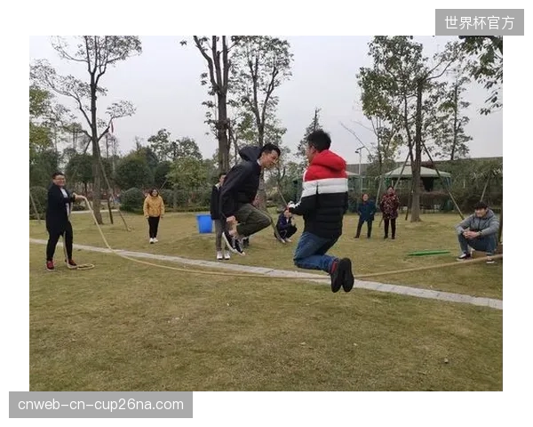 河北数据：赛事进商圈144场，直接带动商圈客流平均提升30%，体育流量成为线下商业复苏的强心剂